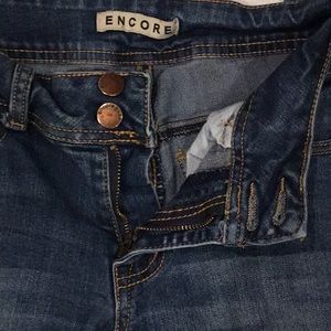 ENCORE Ripped Skinny Jeans Size 1 Pre-owned.